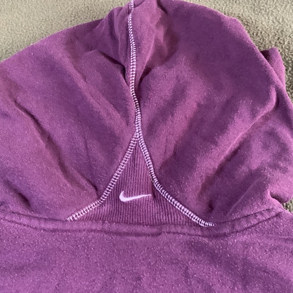 Nike purple, long sleeve, hooded sweatshirt.  Zip up. Front pockets.  Size large - Picture 9 of 9